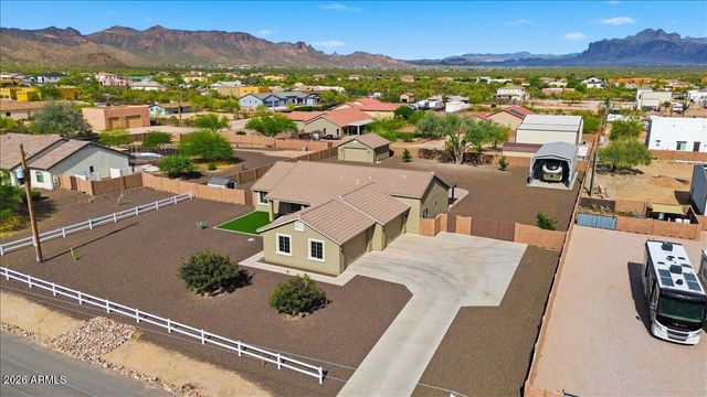 1631 N 103RD Street, Mesa, AZ 85207
