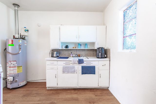 2807 Madison Street NE, Albuquerque, NM 87110