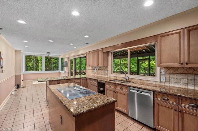4200 Clinard Road, Clemmons, NC 27012