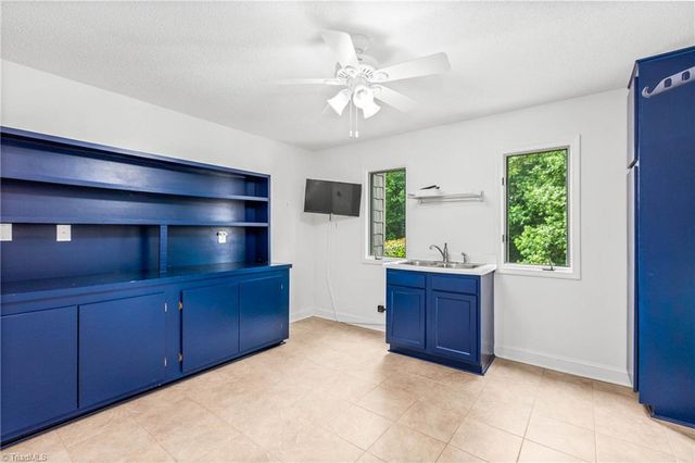 4200 Clinard Road, Clemmons, NC 27012