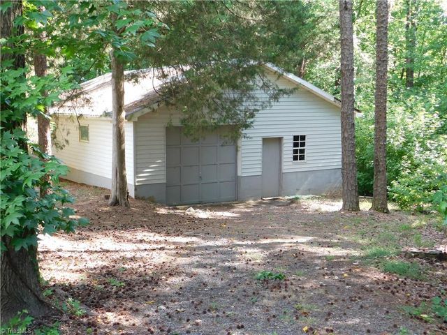 4200 Clinard Road, Clemmons, NC 27012