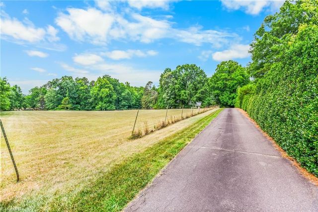 4200 Clinard Road, Clemmons, NC 27012