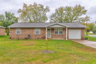 1301 Edgewood Drive, Boonville, IN 47601