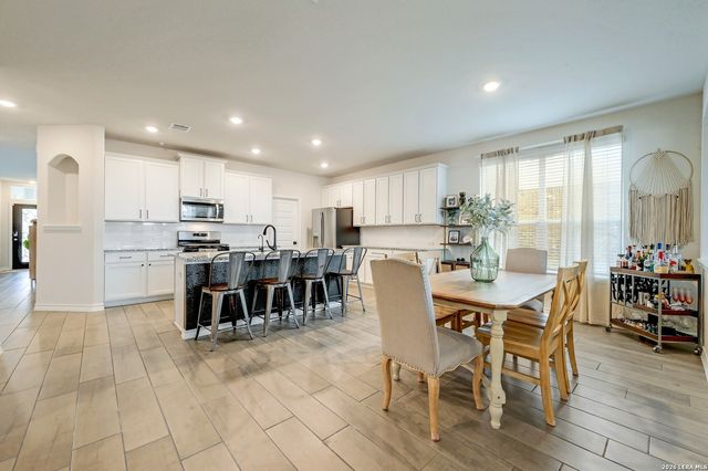 710 Overlook Ridge, Cibolo, TX 78108