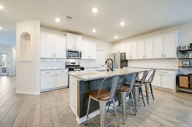 710 Overlook Ridge, Cibolo, TX 78108