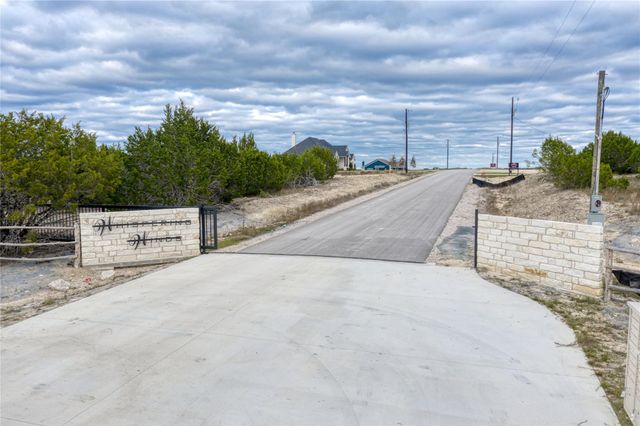 202 Whispering Wind RD, Bertram, TX 78605