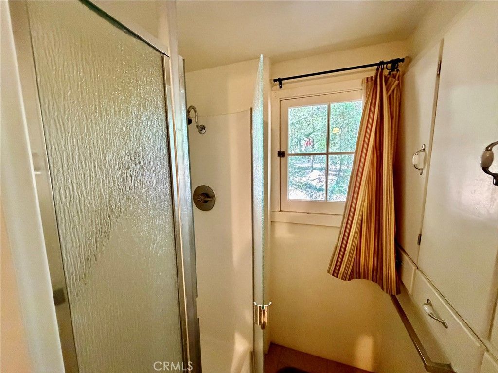 Image 20 of property listing at 9520 Oak Place, Cobb, CA 95426