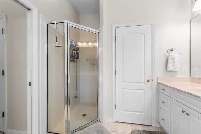 8424 SW 8TH PLACE, Gainesville, FL 32607