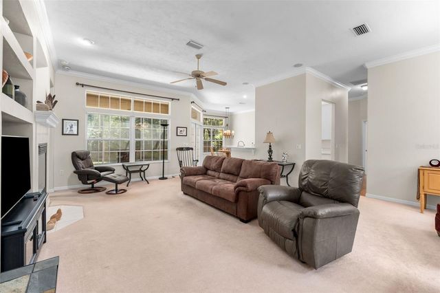 8424 SW 8TH PLACE, Gainesville, FL 32607