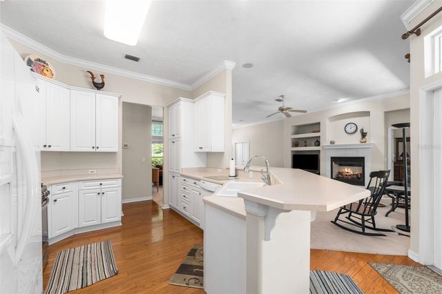 8424 SW 8TH PLACE, Gainesville, FL 32607