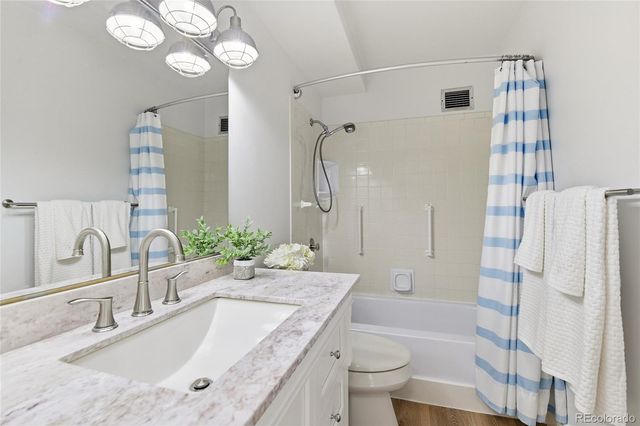 3124 S Wheeling Way 211, Aurora, CO 80014