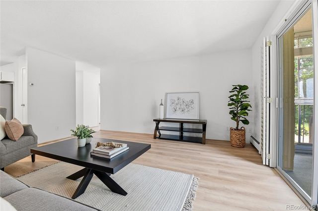 3124 S Wheeling Way 211, Aurora, CO 80014