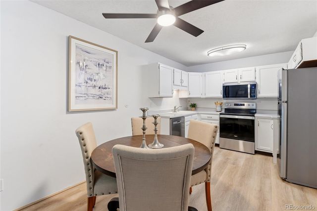 3124 S Wheeling Way 211, Aurora, CO 80014