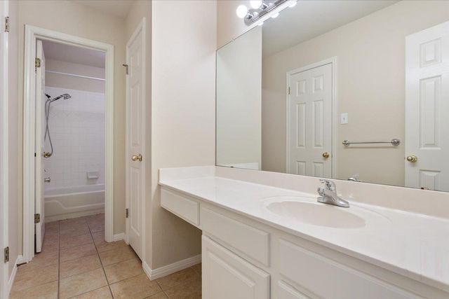 1827 CHINO VALLEY TRL, Round Rock, TX 78665