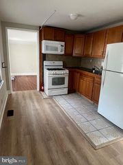 201 CHESTER AVE #A, Moorestown, NJ 08057