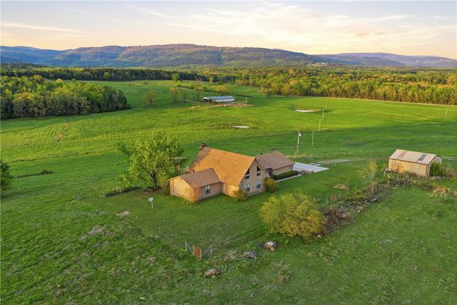 1709 County Road 4451, Clarksville, AR 72830