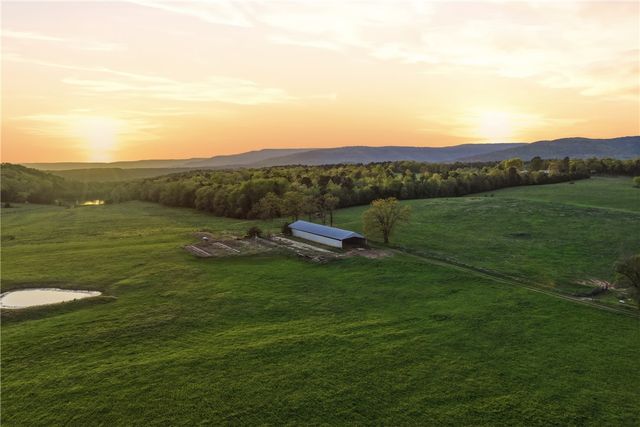 1709 County Road 4451, Clarksville, AR 72830