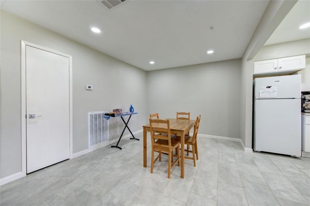 3046 Wagon Trail Drive, Sugar Land, TX 77479