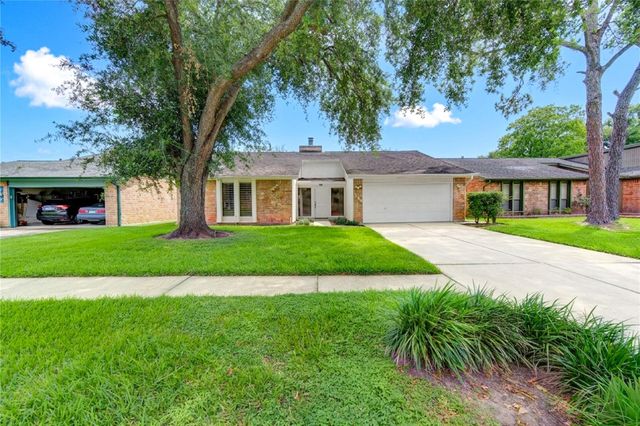 3046 Wagon Trail Drive, Sugar Land, TX 77479