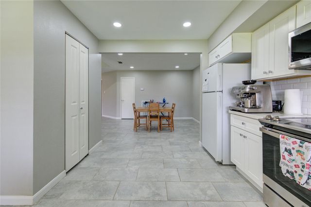 3046 Wagon Trail Drive, Sugar Land, TX 77479