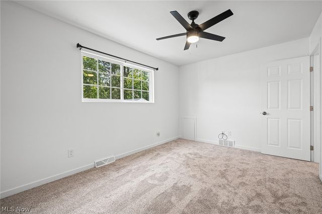 864 Wilder Avenue, Elyria, OH 44035