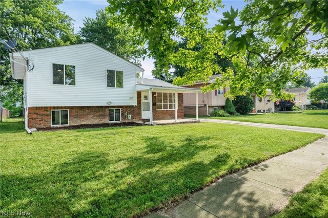864 Wilder Avenue, Elyria, OH 44035