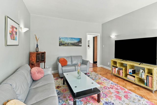 2626 Wawona Street, San Francisco, CA 94116