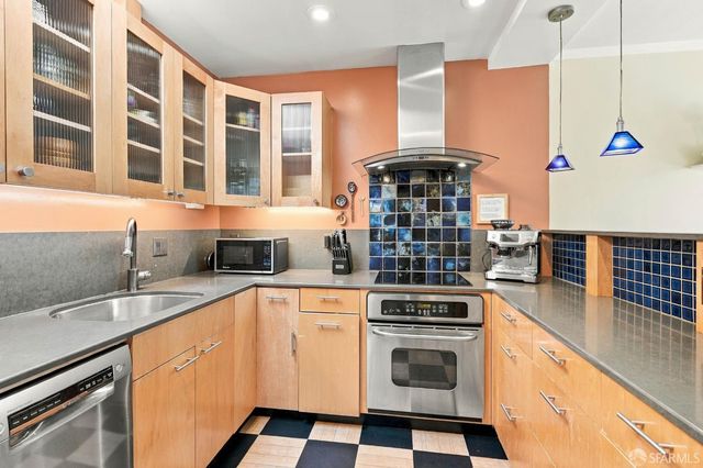 2626 Wawona Street, San Francisco, CA 94116