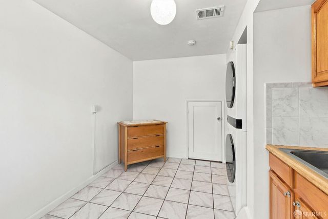 2626 Wawona Street, San Francisco, CA 94116