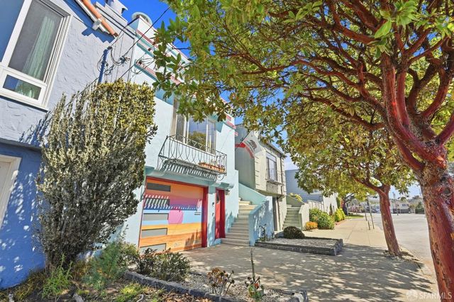2626 Wawona Street, San Francisco, CA 94116