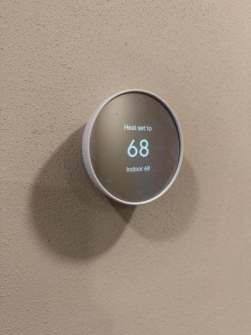 W233N6950 Salem DRIVE, Sussex, WI 53089