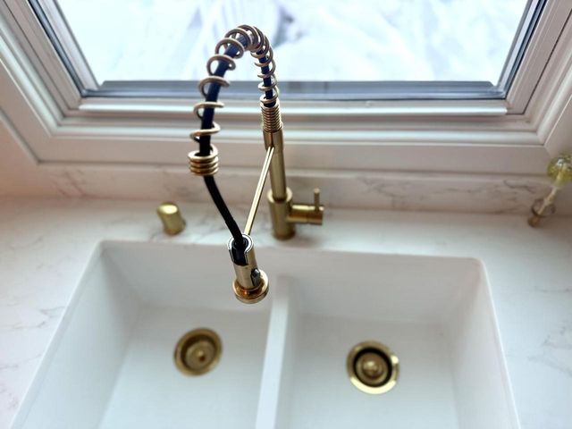 W233N6950 Salem DRIVE, Sussex, WI 53089