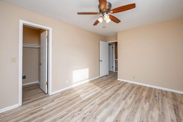 W233N6950 Salem DRIVE, Sussex, WI 53089