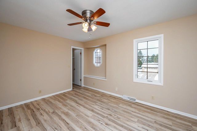 W233N6950 Salem DRIVE, Sussex, WI 53089