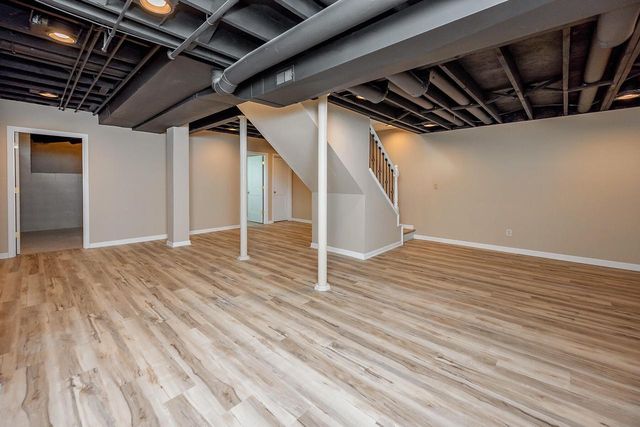 W233N6950 Salem DRIVE, Sussex, WI 53089