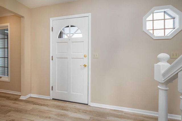 W233N6950 Salem DRIVE, Sussex, WI 53089