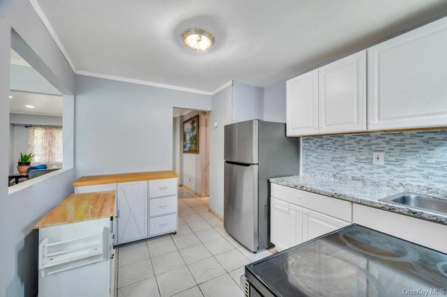 1050 Stewart Avenue, Bethpage, NY 11714
