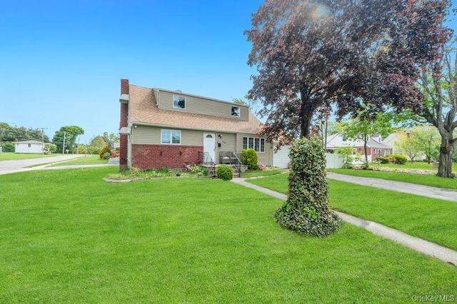 1050 Stewart Avenue, Bethpage, NY 11714