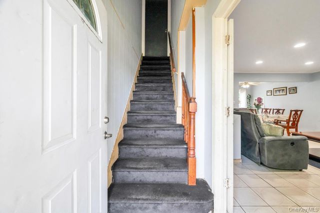 1050 Stewart Avenue, Bethpage, NY 11714