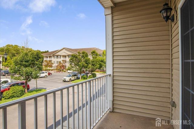 111 Liddle Avenue, Edison, NJ 08837