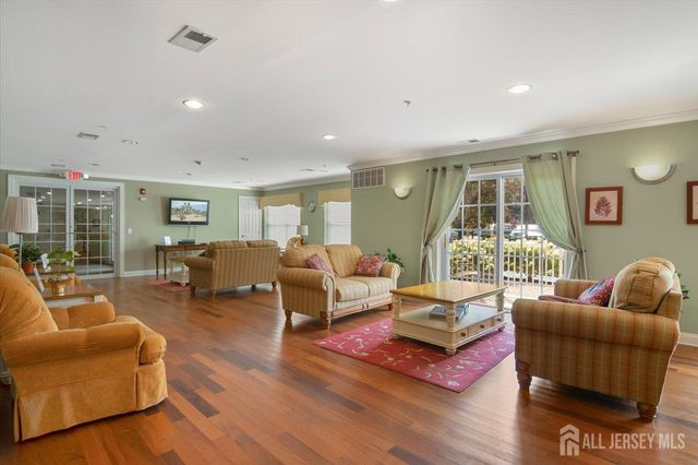 111 Liddle Avenue, Edison, NJ 08837