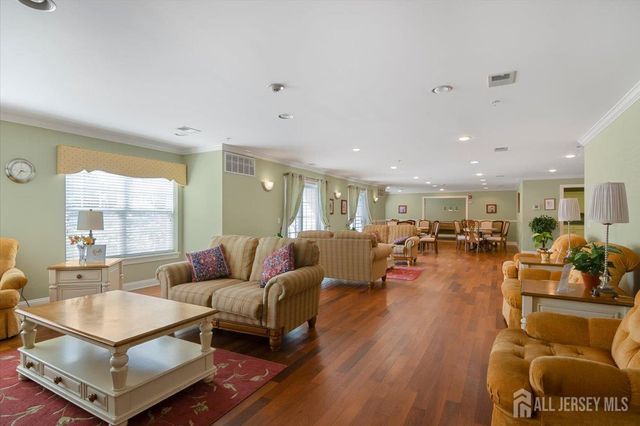 111 Liddle Avenue, Edison, NJ 08837