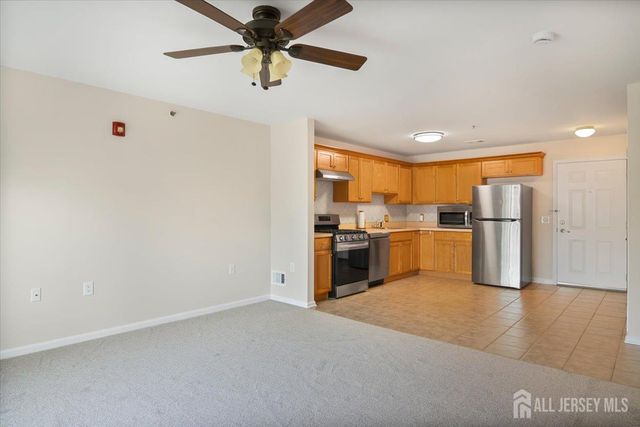 111 Liddle Avenue, Edison, NJ 08837