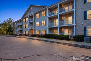 111 Liddle Avenue, Edison, NJ 08837
