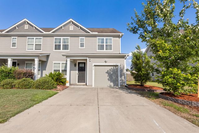 132 Wild Holly Drive, Moncks Corner, SC 29461