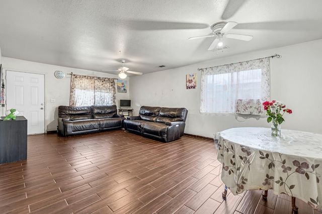 316 E Kaviland Avenue, Fresno, CA 93706