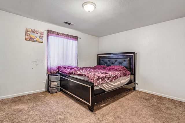 316 E Kaviland Avenue, Fresno, CA 93706