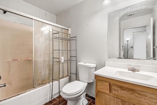 316 E Kaviland Avenue, Fresno, CA 93706