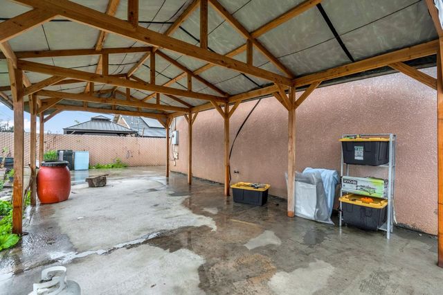 316 E Kaviland Avenue, Fresno, CA 93706