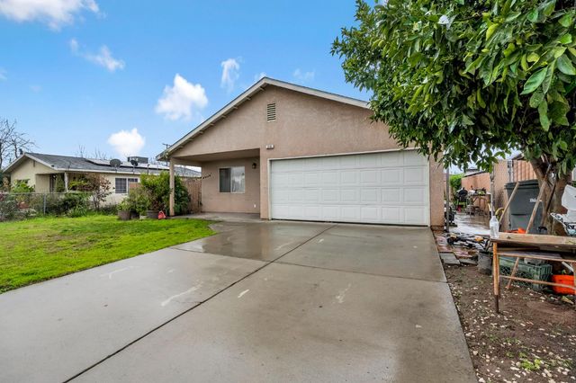 316 E Kaviland Avenue, Fresno, CA 93706